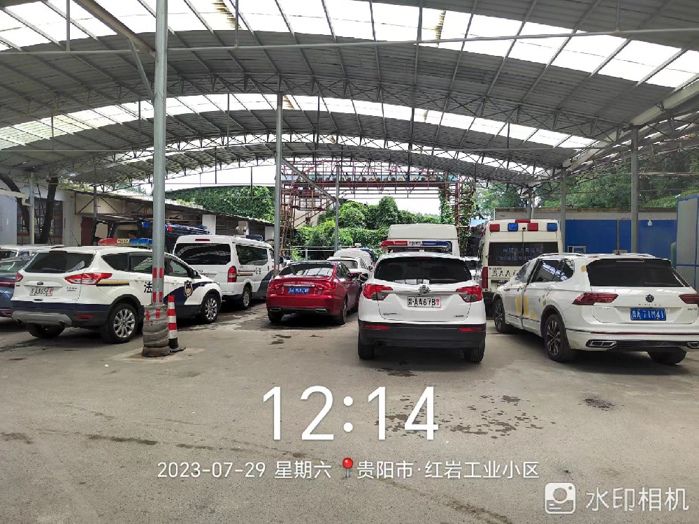 貴陽某修理廠警示燈警報(bào)器主機(jī)更換